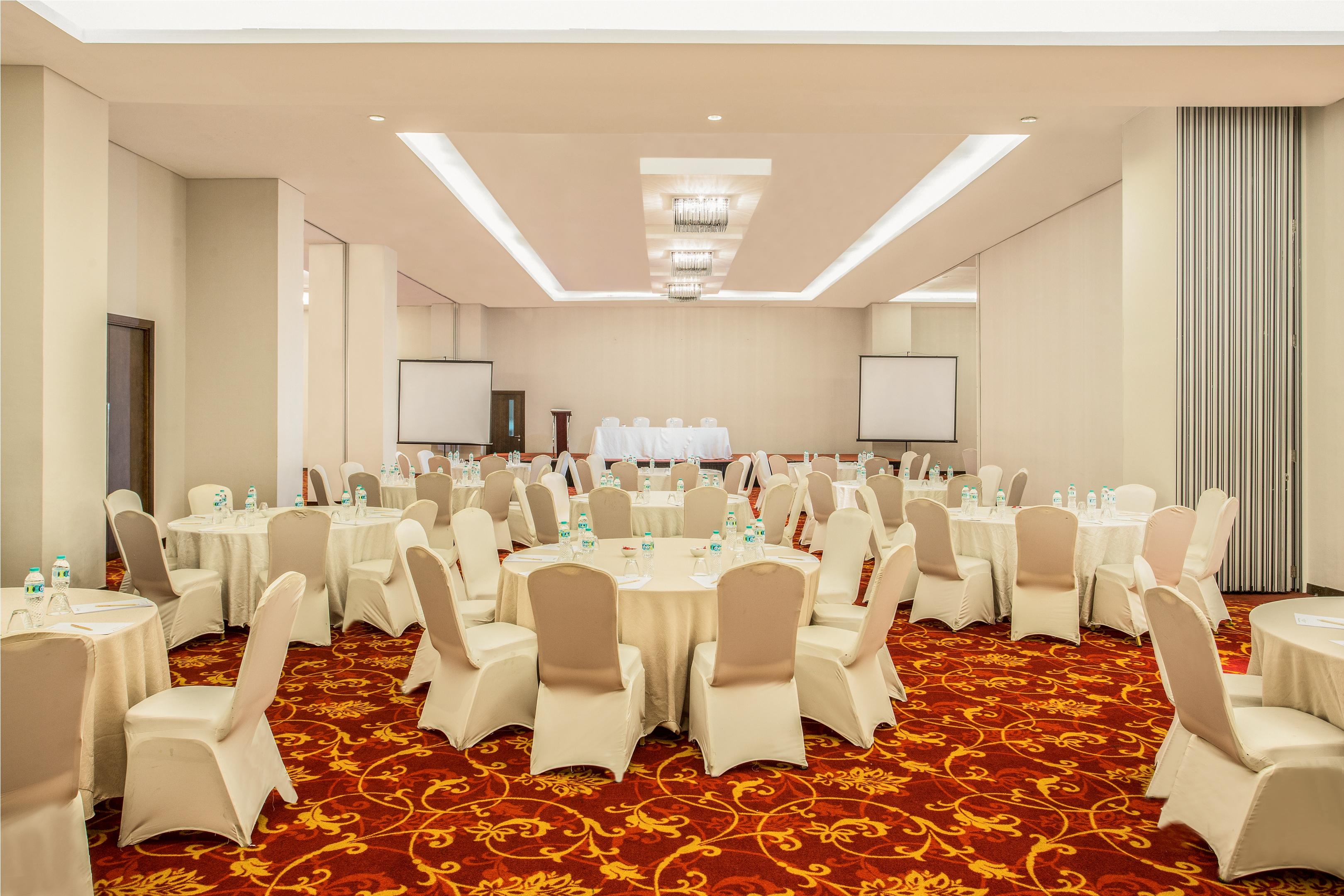 Swiss-Belinn Kemayoran Джакарта Екстер'єр фото