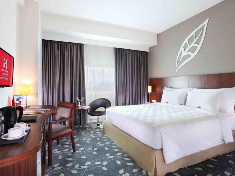 Swiss-Belinn Kemayoran Джакарта Екстер'єр фото